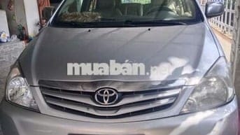 Toyota Innova 2011 G Bạc