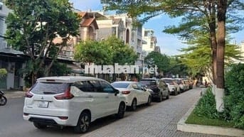 Cho thuê mặt bằng trước nhà 3,5 Tr/ th