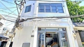 Cần bán nhà đường xe hơi gần Phú Mỹ Hưng quận 7