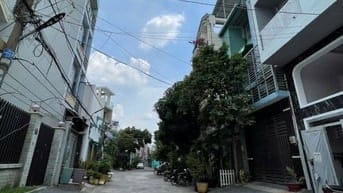 Nguyễn Sơn 3 phút qua Bàu Cát 72m2 6 Tầng Thang Máy