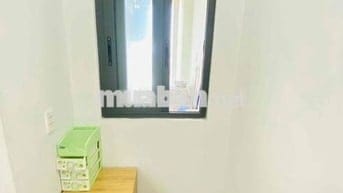 Cho thuê Bcons Garden 2pn-2wc giá 5.8tr, full nội thất, ở liền được