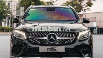 Mercedes GLC300 4Matic - Model 2020 - Đen/Nâu