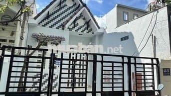 Cho thuê nhà trệt 2 phòng ngủ có sân trước rộng sau KDC Đại Ngân