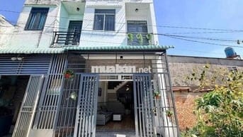 🟢Chủ gửi   Giá 2ty 390 thương lượng.  Tặng nội thất cơ bản  nhà đường