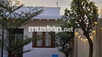 nhà vườn hiện đại. mới keng. tân hiệp Hóc Môn.