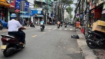 Tin thật 100% Bán nhà MT Ngô Quyền Q5 DT 5,2 x 17 HĐT 90 tr giá 25 tỷ