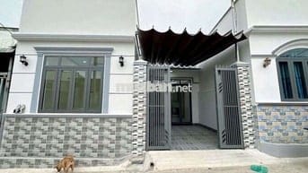 Bán nhà cấp 4 SHR , dt 108m2 MT 6m đường Huỳnh Bá Chánh giá 750triệu