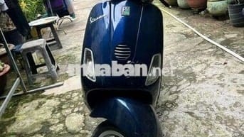 Piaggio Vespa LX 150 Xanh