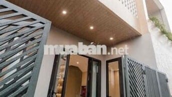 Nhà 2 Tầng Ngọc Anh Phạm Văn Đồng - Full Nội Thất