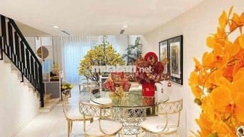 💥💥💥 Siêu phẩm Sư Vạn Hạnh Q10