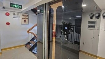 Tòa nhà Đường Tôn Thất Tùng, DT 7,5m×10,5m, 6 tầng thang máy, 34,8 tỷ