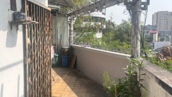 Chung cư thang bộ lầu 3 , mặt tiền đường trần phú 