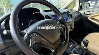 Kia Cerato 2018 1.6 MT - 90000 km