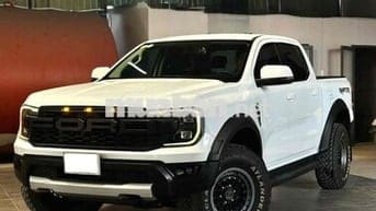 Ford Ranger 2023 xls 4x4 AT - 60000 km độ Raptor