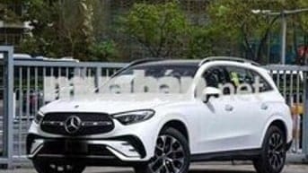 Mercedes Benz GLC 2025 300 4Matic - 6000 km