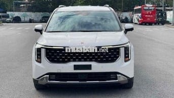 Kia Carnival Premium 7S model 2025 màu trắng