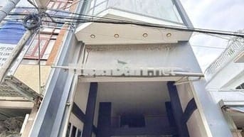 CHO THUÊ TOÀ NHÀ 5 TẦNG 1500M2 CÓ THANG MÁY MẶT TIỀN ĐƯỜNG LỚN TTTP