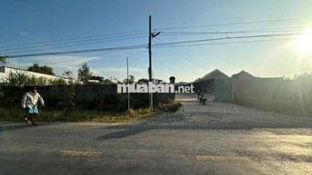 BÁN ĐẤT VƯỜN CÓ SẴN TRANG TRẠI HTX CHĂN NUÔI TRÂU BÒ GẦN CỬA KHẨU BG