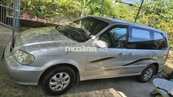 2 con carnival gia đình chạy kỹ