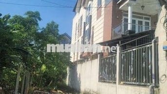 Đất 2 mặt hẻm trước sau ,trước 8m sau 10m