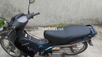 Xe Honda Alpha đời đầu, lốc đen. vẫn chạy tốt