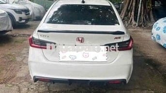 Honda City 2023 RS - 700000 km