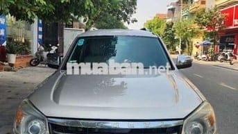 3 125 2011 2.5L 4x2 AT - 200000 km