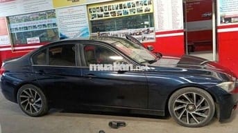 BMW 320i 2012 Xanh đen