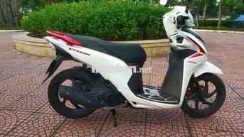 Bán Vision trắng  đỏ Spot chính chủ đẹp như hình