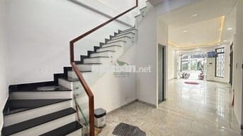 CHO THUÊ TOÀ CĂN HỘ 5 PHÒNG VÀ 1 MẶT BẰNG TRỐNG ĐƯỜNG LÊ HỒNG PHONG