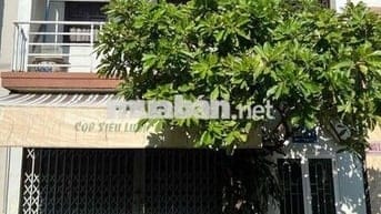 Nhà nguyên căn cho thuê, cách UBND chỉ 900m