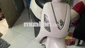 SYM Attila màu Trắng