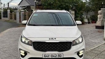 cần bán sedona 2019 1 đời chủ đi ít 2.2std