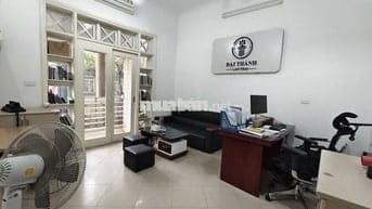 Cho thuê văn phòng giá rẻ tại Đỗ Quang, Trung Hòa