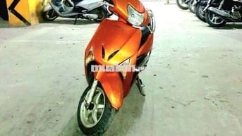 Xe lead nữ ít sử dụng máy zin nổ là đi giá hợp lí