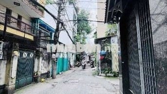 Bán Nhà 3 Tầng Dương Bá Trạc, Quận 8 – Hẻm Thông – DTSD 70m² – Giá Tốt