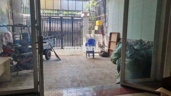 3 năm 200 tr mặt tiền chợ 180m2