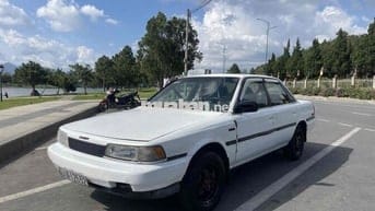Toyota Camry 1988 Trắng Số sàn