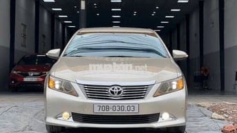 Camry 2.5Q 2014 nội ngoại thất đẹp nét căng