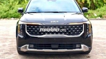 Kia Carnival 2025 2.2D Signature Đen 20000 km