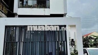 Ngộp - Xuất hiện căn nhà 1 trệt 1 lầu 3PN 2WC cách KDL Bửu Long 7phút