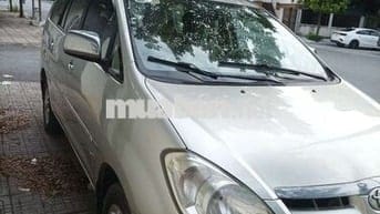 Nhà bán INNOVA G xịn MÁY NGUYÊN BẢN.