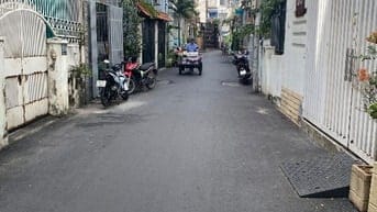 BÁN NHÀ MẶT TIỀN 18 ĐƯỜNG HUYỀN QUANG, P. TÂN ĐỊNH, QUẬN 1