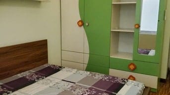 Cho thuê phòng 25m2, tầng 3, ngõ phố Thái Thịnh, Đống Đa, có chỗ để xe