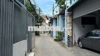 Cho thuê nhà phố hẽm BMT, 1 trệt 2 lầu ( 3x14m), 3PN 3WC, Nhà mới 100%