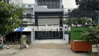 Mặt Tiền Nguyên Văn Linh Trống Suốt