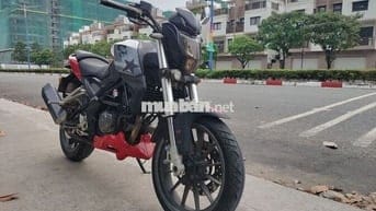 Benneli màu ₫ỏ den