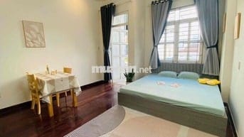 Phòng Ban Công Full Nội Thất Trung Tâm Tân Bình