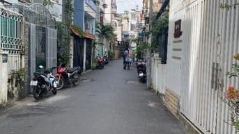 BÁN NHÀ HẺM ĐƯỜNG THẠCH THỊ THANH, QUẬN 1