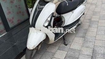 Grande trắng 2015 (k zin tặng xe) 1 chủ từ đầu